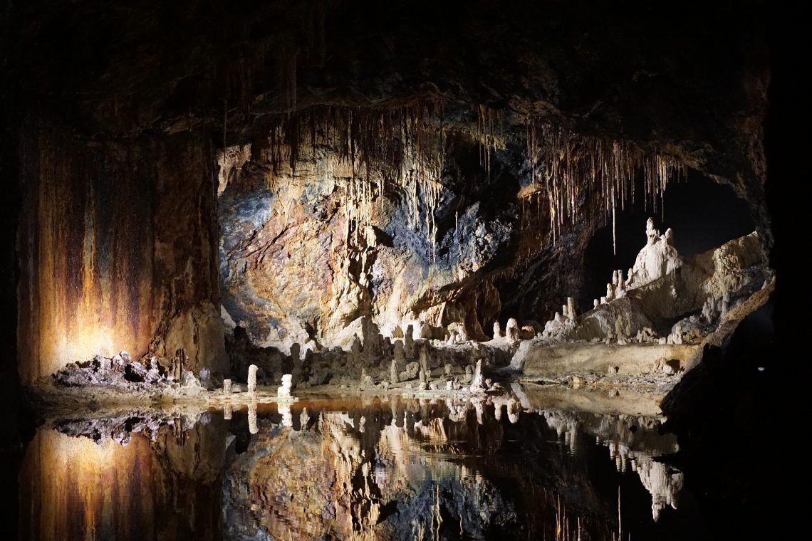 stalactites et stalacmites